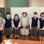 笑福舎の皆さんと本校２年フロンティア科の生徒たちと本校教員